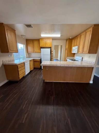 Main picture of 1804 Corbin St