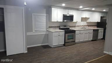 Main picture of 7647 Lorel Ave