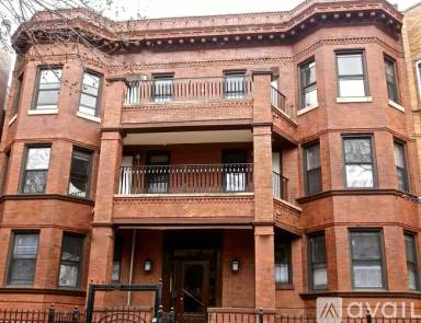 Main picture of 4927-29 N Winthrop Ave