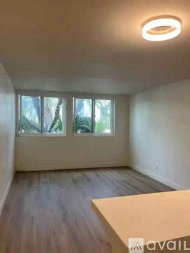 Main picture of 33 Driftwood St