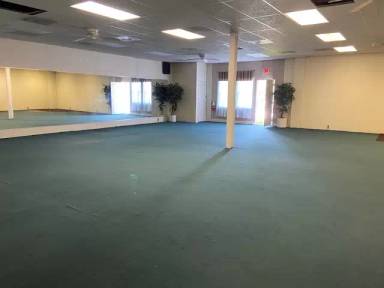 Main picture of 109 S Bridge St