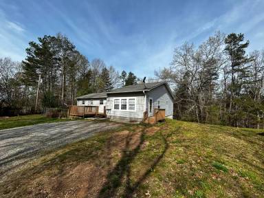 Main picture of 204 Cane Creek Ln