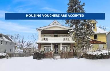 Main picture of 3034 E 130th St