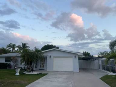 Main picture of 1313 Mango Ave
