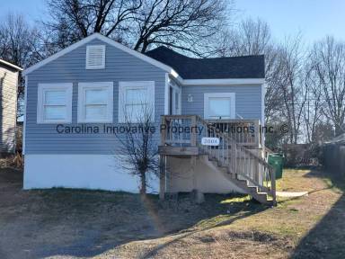 Main picture of 2004 Double Oaks Rd