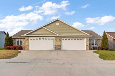 Main picture of 334 Autumn Ln