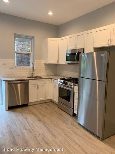 Main picture of 1629 W Ontario St