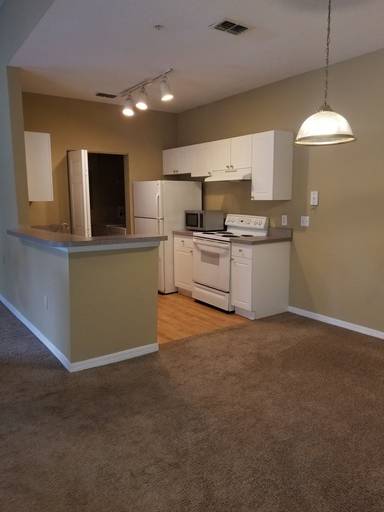 Main picture of Crescent Place at Lake Lotus Condominiums