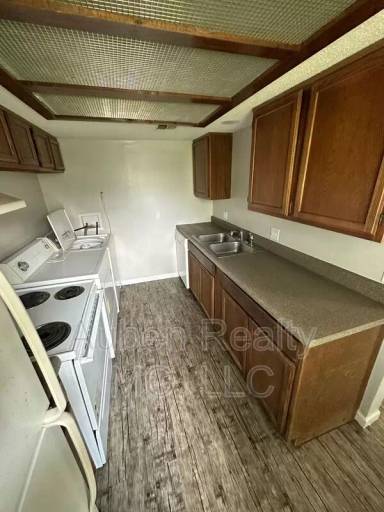 Main picture of 8605 NW 83rd St