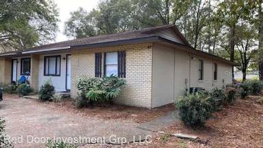 Main picture of 3800 NE 41st St