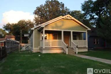 Main picture of 6023 N College Ave