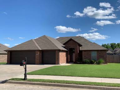 Main picture of 1421 Amber Way