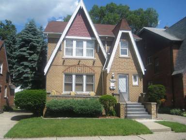 Main picture of 17362 Oak Dr