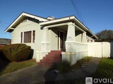 Main picture of 1605 D St
