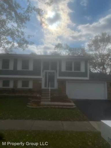 Main picture of 5739 Crestwood Rd