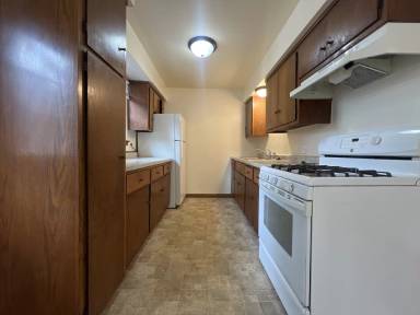 Main picture of 3310 Daisy Ln