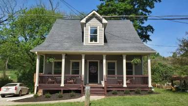 Main picture of 137 Strickland Ave
