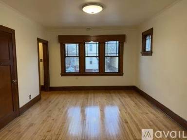 Main picture of 2475 N Dousman St