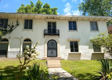 Main picture of 148 Clark Pl