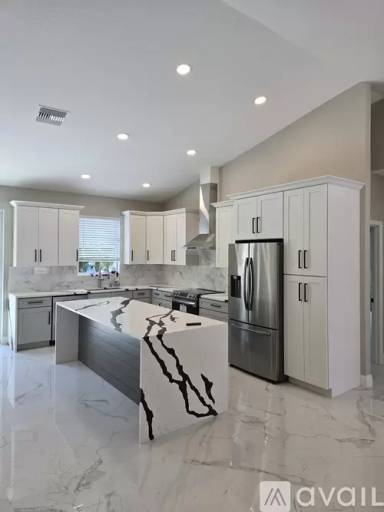 Main picture of 428 Raleigh St