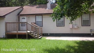 Main picture of 1049 Warwick Ave
