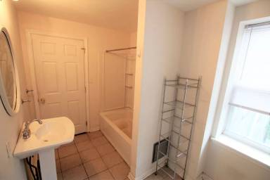 Main picture of 2829 West Girard - 3