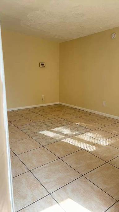 Main picture of 701 15th Ave S