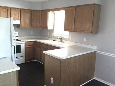 Main picture of 1221 W 4th St