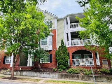 Main picture of 7235 Althorp Way