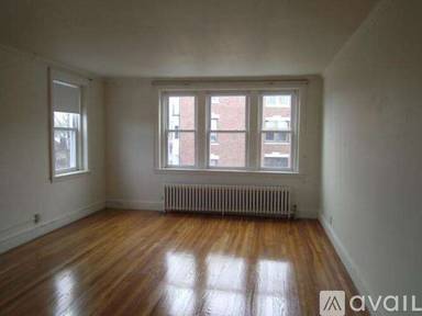 Main picture of 2045 Commonwealth Ave