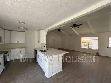 Main picture of 23026 Cranberry Trl