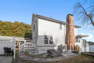 Main picture of 52 Point Pleasant Rd