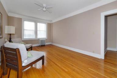 Main picture of 101 E Edsall Ave