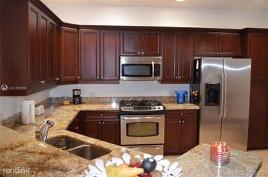 Main picture of 3055 NW 126th Ave
