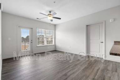 Main picture of 250 Grove Cir