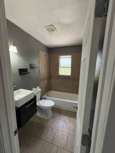 Main picture of 2513 Quintana Rd