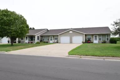 Main picture of 541 Burton Ln