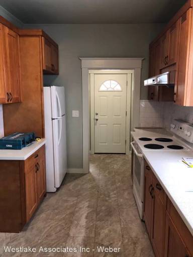 Main picture of 5034 12th Ave NE