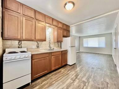 Main picture of 2206 Nelson Ave SE