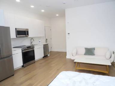 Main picture of 38 Hichborn St