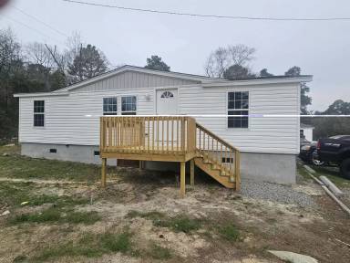 Main picture of Parkwood Mobile Home Park