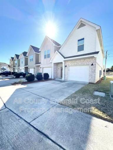 Main picture of 400 Mattie M Kelly Blvd