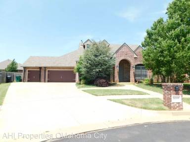 Main picture of 16337 Old Ivy Cir