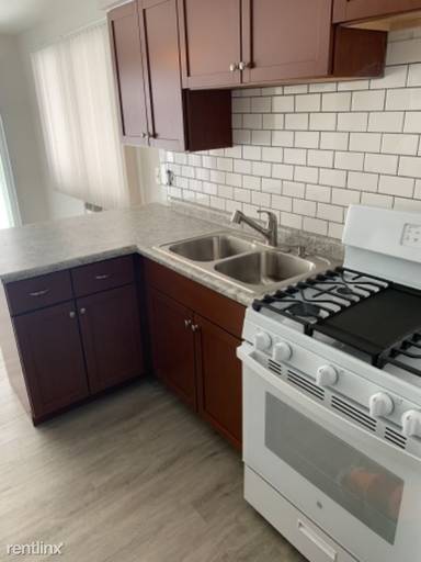 Main picture of 18118 66th Ave