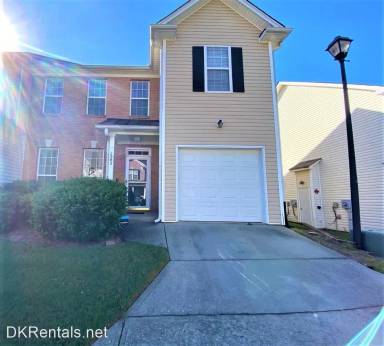 Main picture of 2545 Avery Park Cir