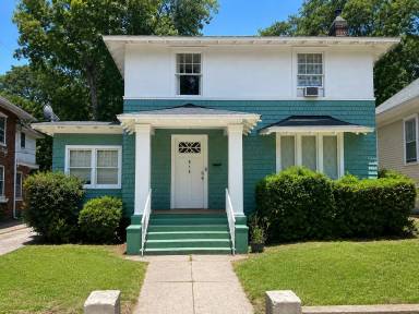 Main picture of 915 Laurens St