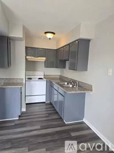 Main picture of 3 Claremont Pl