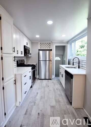 Main picture of 1605 Jancey St