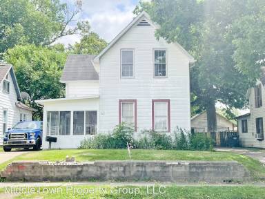 Main picture of 1315 W 5th St