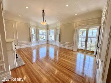 Main picture of 1395 Masonic Ave